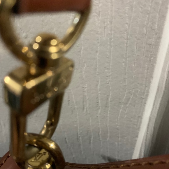 Louis Vuitton briefcase ambassador - Picture 4 of 13